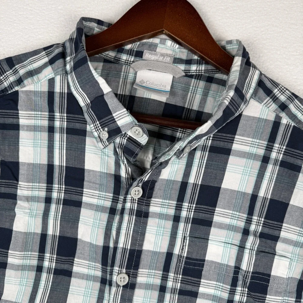 Columbia Button Down Shirt Mens XL Blue Plaid Short Sleeve Regular Fit AM9132
